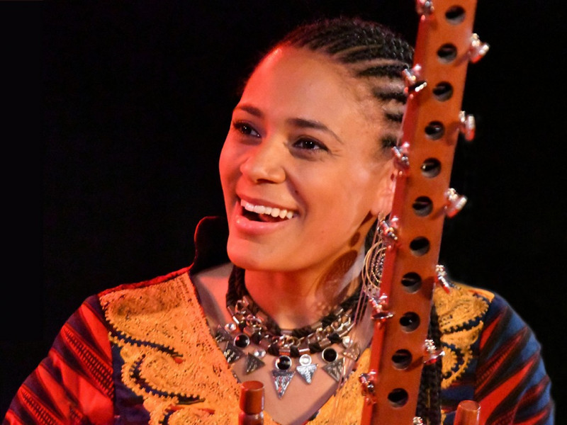 Concert ondres Sona-Jobarteh - © Rob-O’Connor Concert ondres Sona-Jobarteh kora